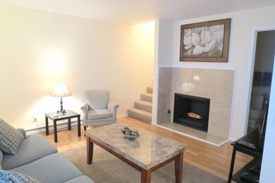 Condo_Living_room