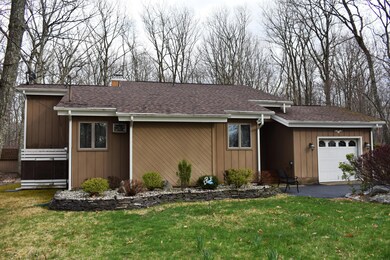 108 Surrey Dr, Blooming Grove Township, PA 18428 - photo 3