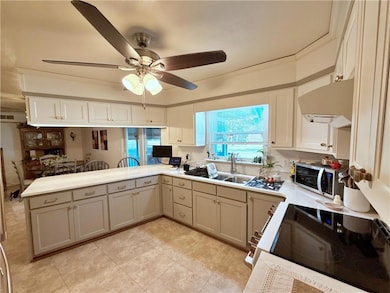 2601 E 8th St, Pittsburg, KS 66762 - photo 5