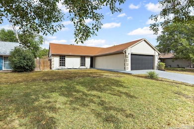 3429 Turnabout Loop, Cibolo, TX 78108 - photo 2