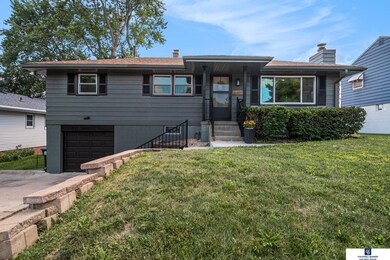 8209 Arbor St, Omaha, NE 68124 - photo 3