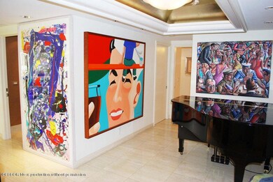 2 Foyer Gallery