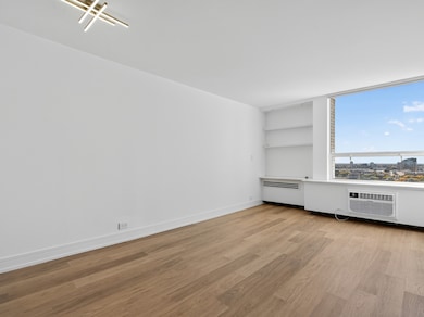 Bryant House unit 2403B, Chicago, IL 60610 - photo 6