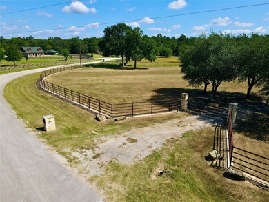 26136 Pine Shadows Dr, Hockley, TX 77447 - photo 4