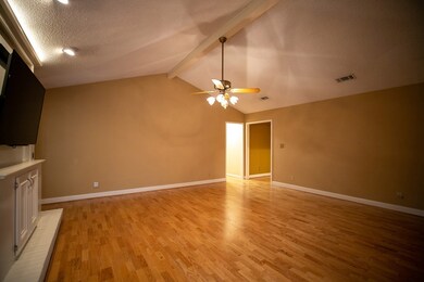 5 Pheasant Run Ln, Bay City, TX 77414 - photo 6