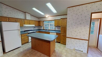 Large Kitchen/Dining Room Combo with Island and Ap