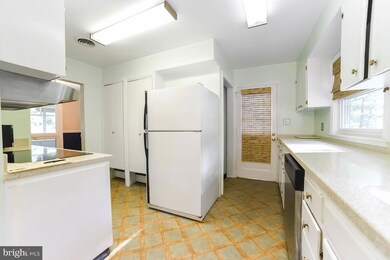 23245 Town Creek Dr, Lexington Park, MD 20653 - photo 5