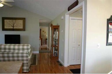859 East St, Ludlow, MA 01056 - photo 7