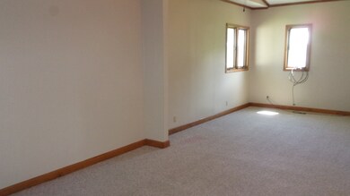 1333 W South St, Bluffton, IN 46714 - photo 6