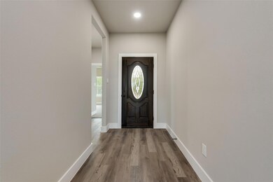 660 S Garrett Ave, Ennis, TX 75119 - photo 3