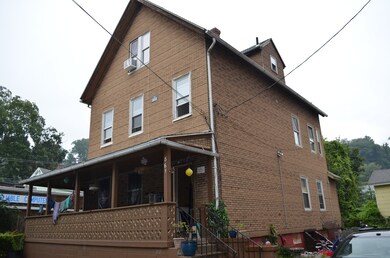 861 Main St, Holyoke, MA 01040 - photo 4