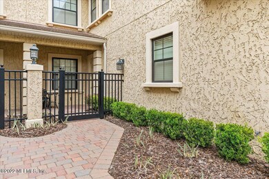 03-Entryway