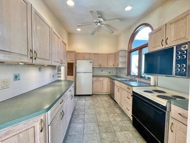 352 N Emerson Rd, Lexington, MA 02420 - photo 7