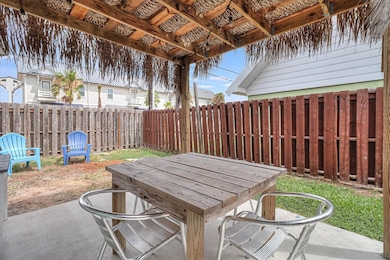 134 N Alister St unit 4, Port Aransas, TX 78373 - photo 2