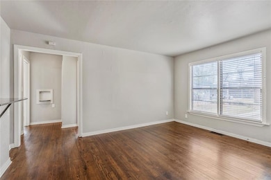 1217 N Blackwelder Ave unit 2, Oklahoma City, OK 73106 - photo 3