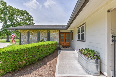 506 S Clear Creek Dr, Friendswood, TX 77546 - photo 4