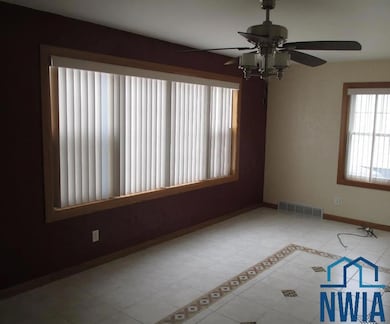 1144 11th St, Sheldon, IA 51201 - photo 2