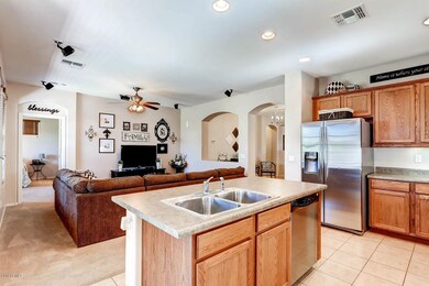 15952 W Yavapai St Goodyear AZ-large-009