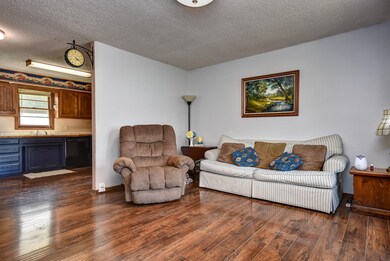 2901 W Walnut-1