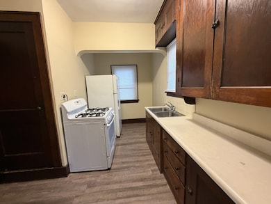 705 W Olive St, Bloomington, IL 61701 - photo 7