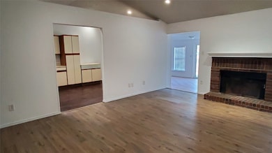 6824 Lyndale Dr, Watauga, TX 76148 - photo 4