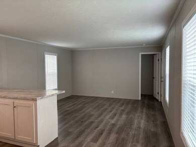 43227 Normandy Ave unit 612, Sterling Heights, MI 48314 - photo 2