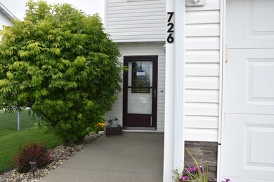 726 Brome Loop_-5