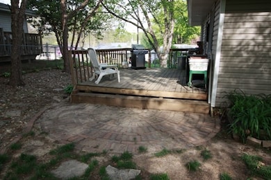 1648 10th St NW, Cedar Rapids, IA 52405 - photo 5