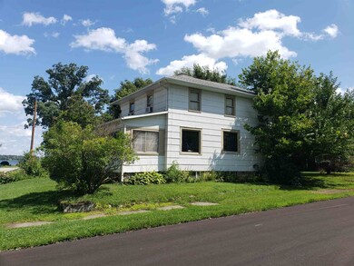 704 Nueva Gorda St, Culver, IN 46511 - photo 3