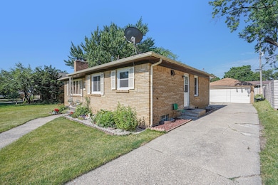 1537 Carlton Ave NE, Grand Rapids, MI 49505 - photo 2