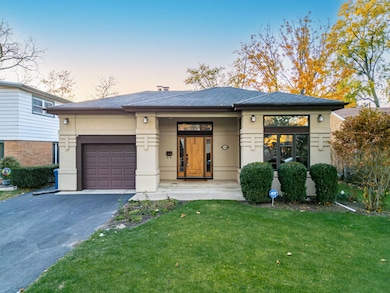 134 N Caroline Ave, Elmhurst, IL 60126 - photo 2