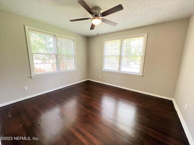 6415 Gaskins Rd, Jacksonville, FL 32244 - photo 7