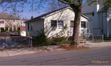 69 Waterhill St, Lynn, MA 01905 - photo 2