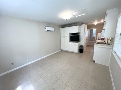 1914 Woodcrest Dr, Houston, TX 77018 - photo 7