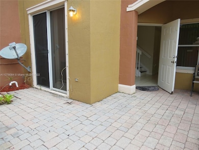757 SW 107th Ave, Pembroke Pines, FL 33025 - photo 2