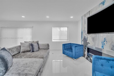 551 Abingdon Way, Davie, FL 33325 - photo 6