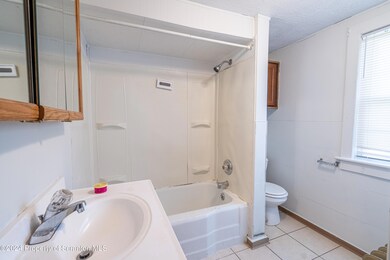 452 W 8th St unit 1, Wyoming, PA 18644 - photo 4