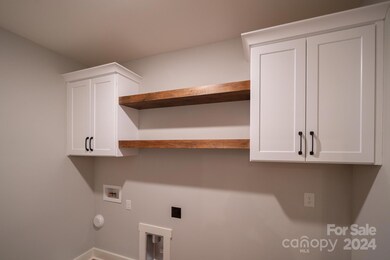 501 Edmunds Ln, Clover, SC 29710 - photo 7