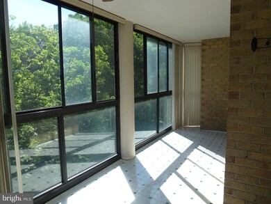 Greens of Leisure World unit 912, Silver Spring, MD 20906 - photo 3