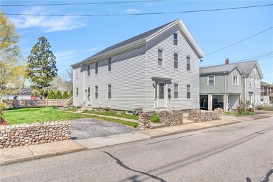 11 York Ave, Westerly, RI 02891 - photo 2