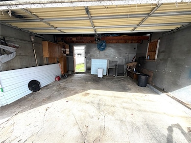 154 Jefferson Ave unit 6, Vandergrift, PA 15690 - photo 4