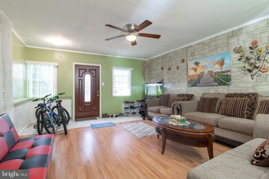 722 W Birchtree Ln, Claymont, DE 19703 - photo 7