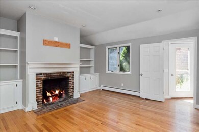 07-Living Room