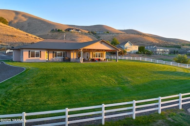 3431 Goodman Rd, Yakima, WA 98903 - photo 3