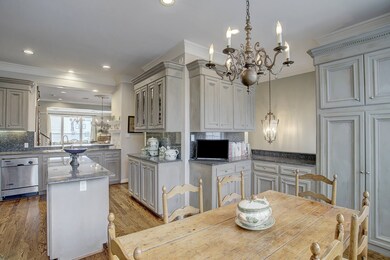 2108 Elmen St unit A, Houston, TX 77019 - photo 6