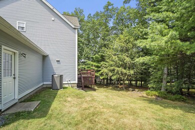 9 Grasmere Ln unit U352, Nashua, NH 03063 - photo 5
