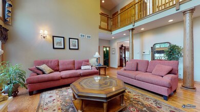 10058 Potter Rd, Des Plaines, IL 60016 - photo 5