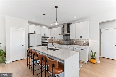 722 Switchman Rd, Media, PA 19063 - photo 3