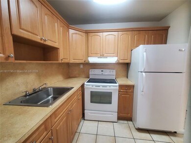 1008 NW 45th Ave unit 3, Miami, FL 33126 - photo 6