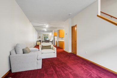 516 Roundhouse St, Shakopee, MN 55379 - photo 3